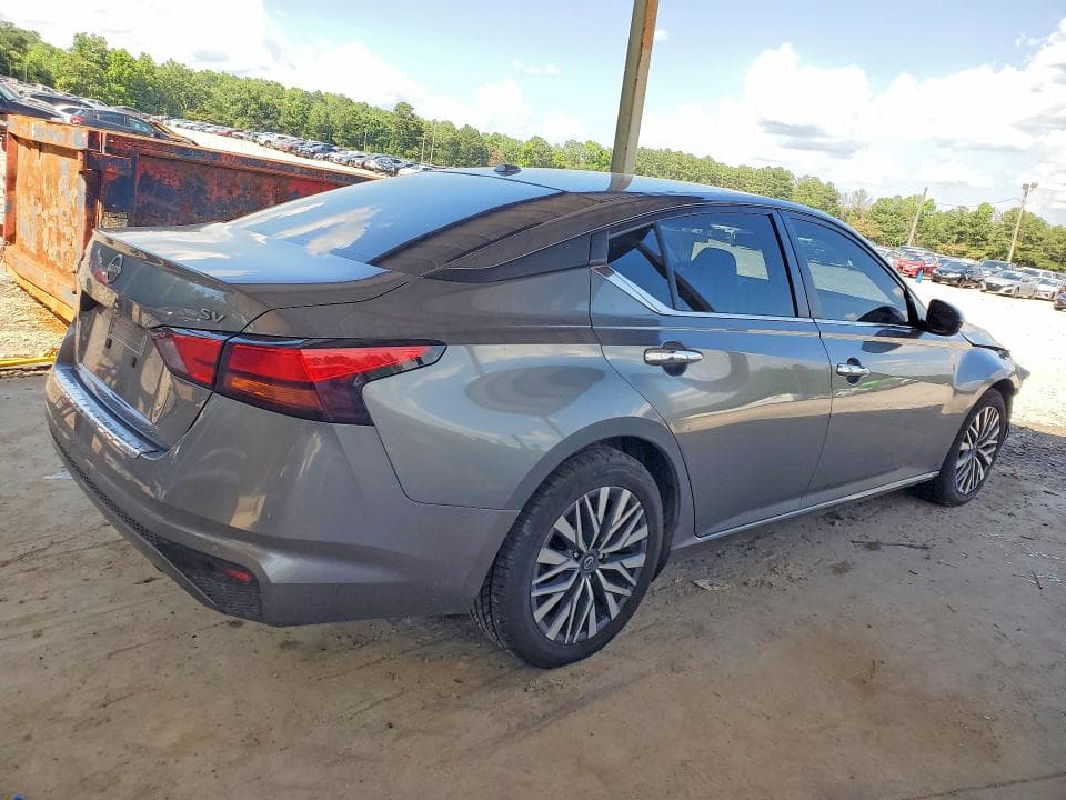 2023 NISSAN ALTIMA SV 3