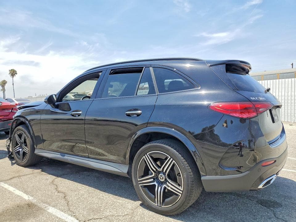 2024 MERCEDES-BENZ GLC 300 2