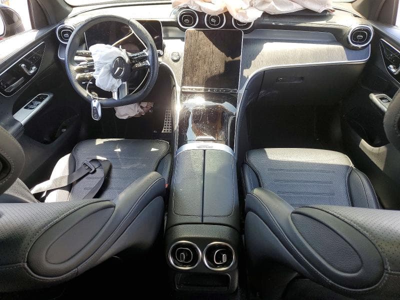 2024 MERCEDES-BENZ GLC 300 8