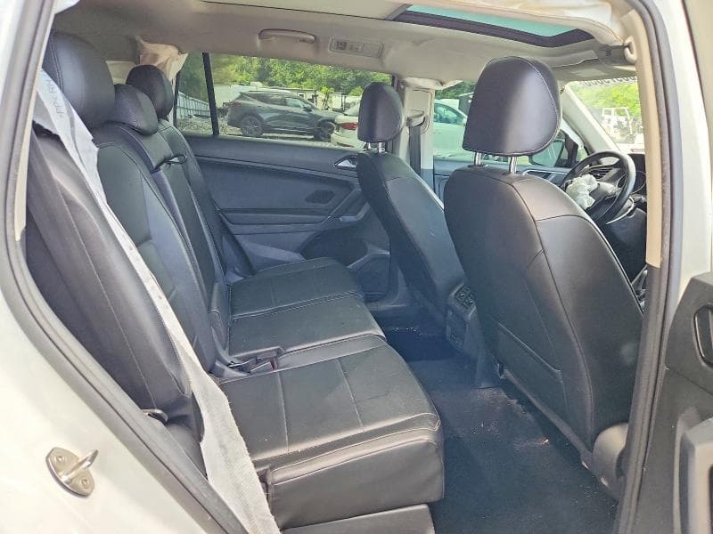 2018 VOLKSWAGEN TIGUAN SE 10