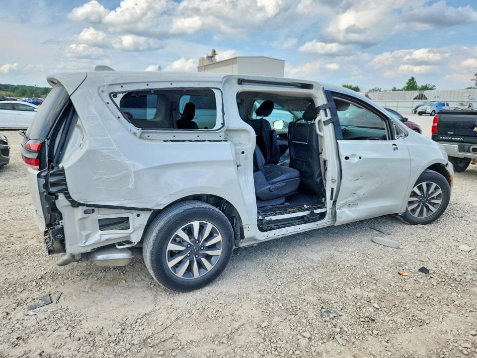 2021 CHRYSLER PACIFICA HYBRID TOURING L 3