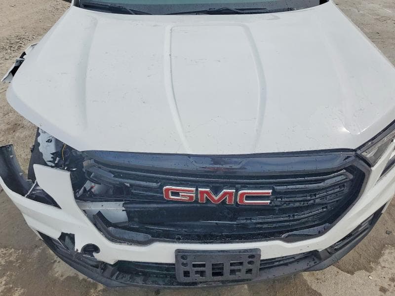2023 GMC TERRAIN SLT 12