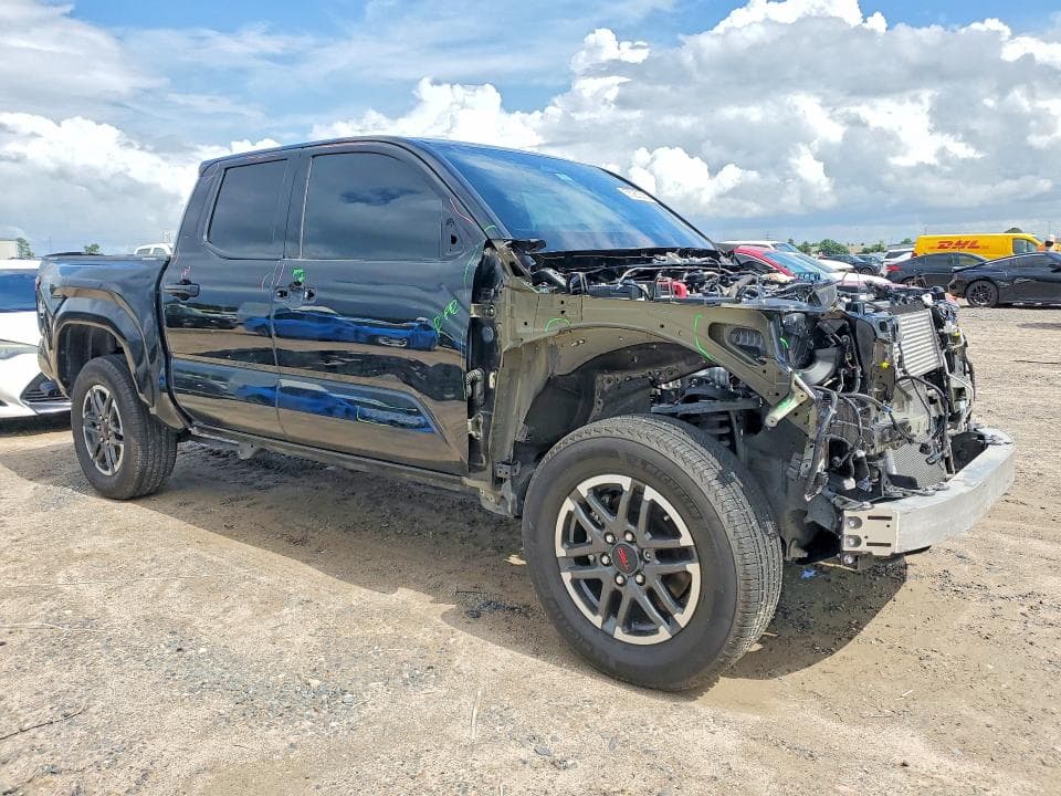 2025 TOYOTA TACOMA TRD SPORT 4