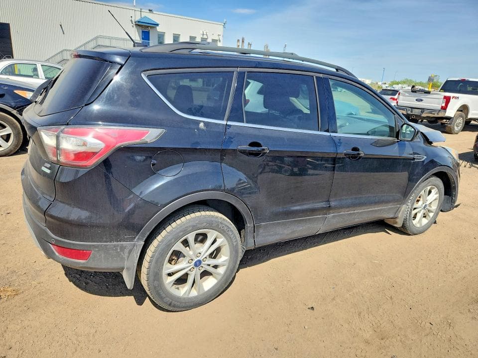 2017 FORD ESCAPE SE 3
