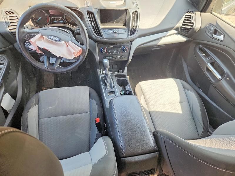 2017 FORD ESCAPE SE 8