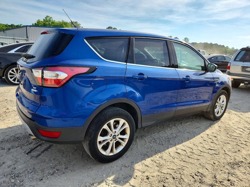 2017 FORD ESCAPE SE SE 3