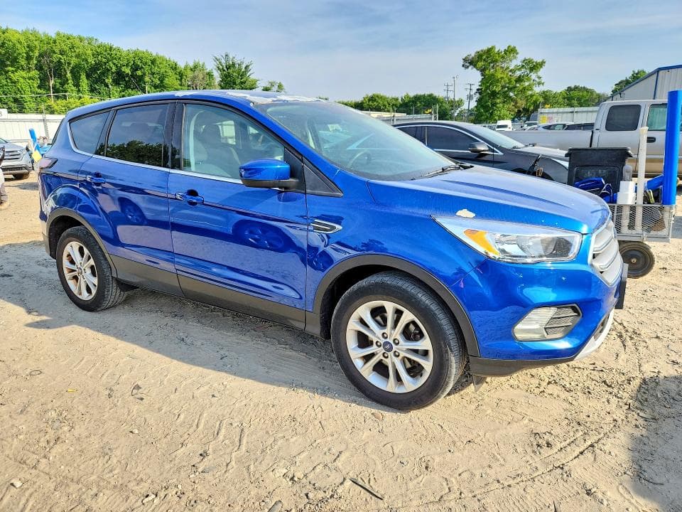 2017 FORD ESCAPE SE SE 4