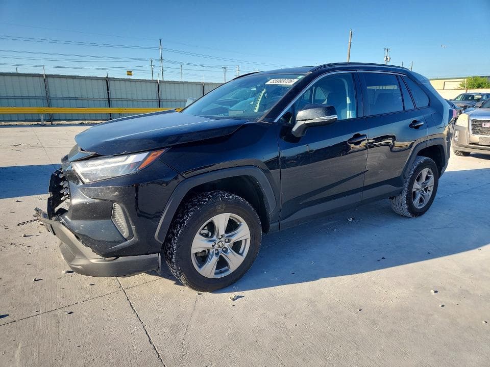 2025 TOYOTA RAV4 XLE 1