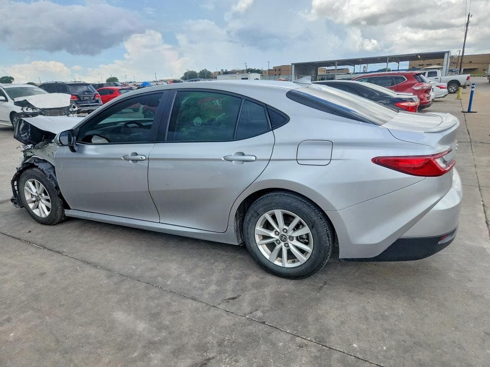 2025 TOYOTA CAMRY LE 2
