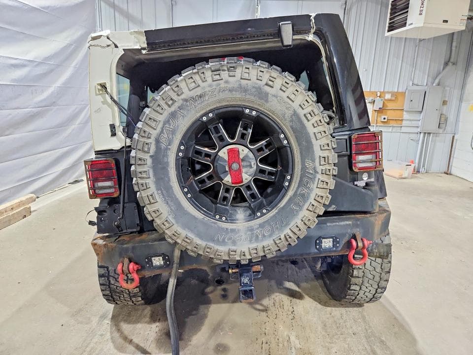 2016 JEEP WRANGLER UNLIMITED SAHARA SAHARA 6