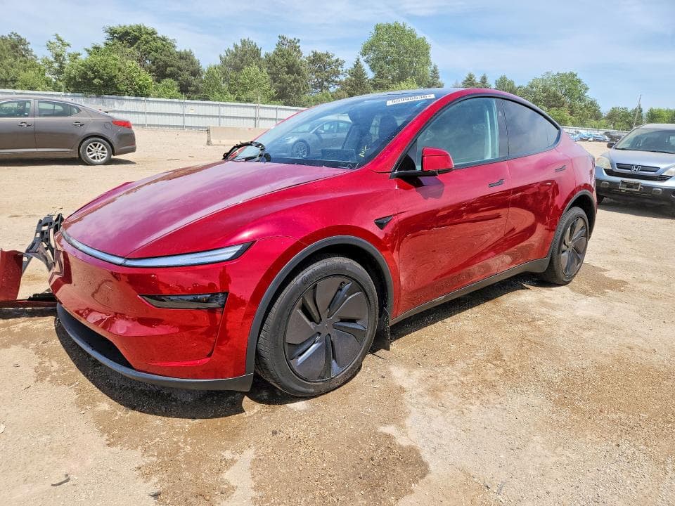 2026 TESLA MODEL Y 1