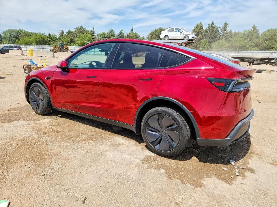 2026 TESLA MODEL Y 2