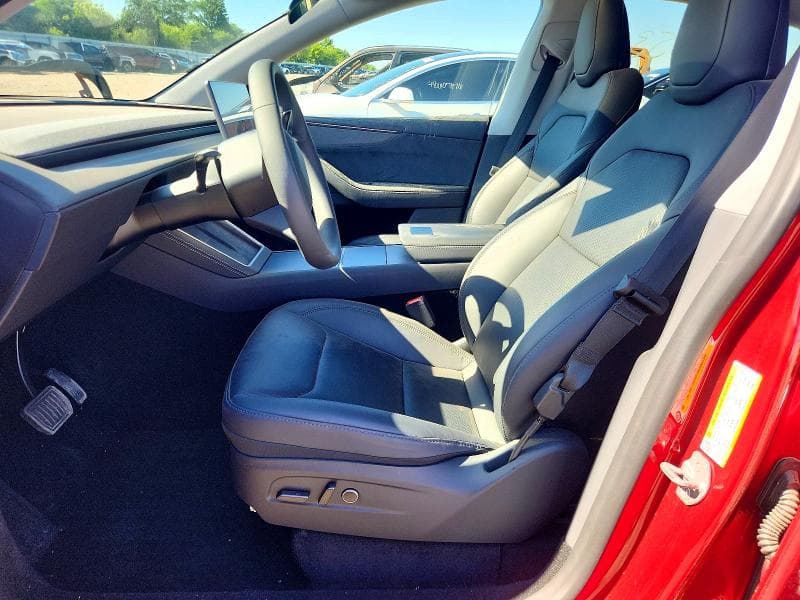 2026 TESLA MODEL Y 7