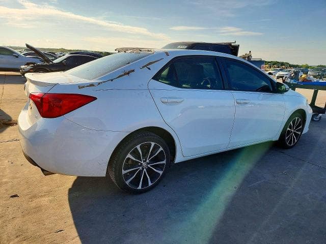 2019 TOYOTA COROLLA 3
