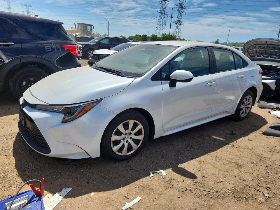2024 TOYOTA COROLLA LE - 1