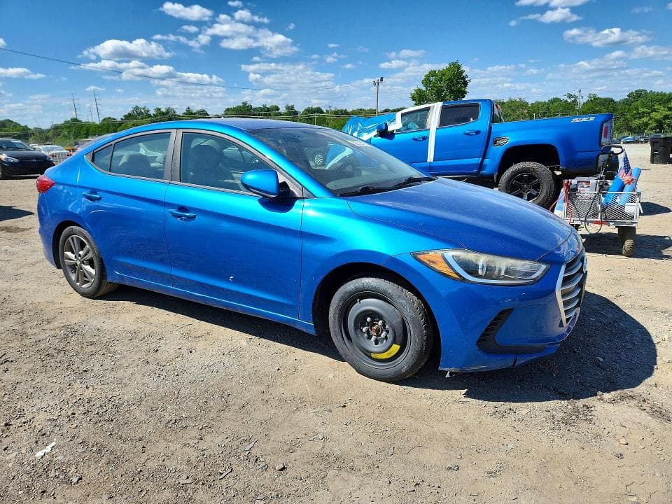 2017 HYUNDAI ELANTRA SE SE 5