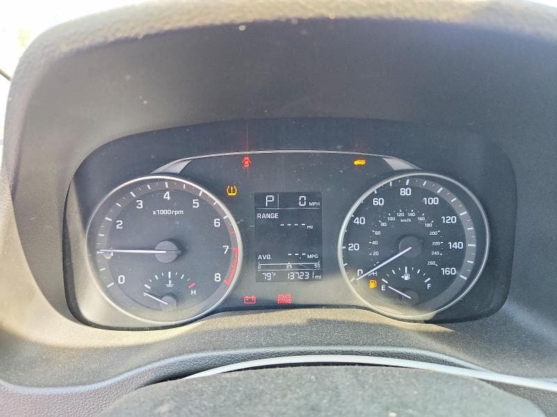 2017 HYUNDAI ELANTRA SE SE 10