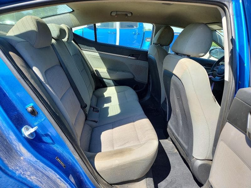 2017 HYUNDAI ELANTRA SE SE 11