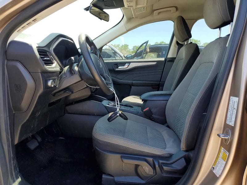 2021 FORD ESCAPE SE SE 8