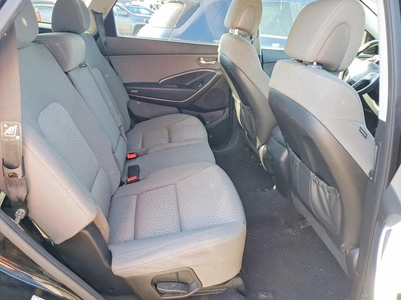 2017 HYUNDAI SANTA FE SE SE 11