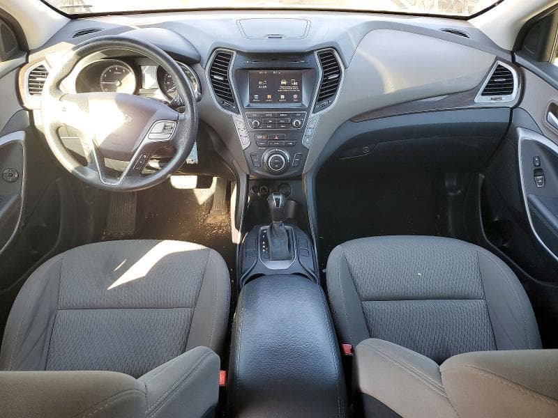 2017 HYUNDAI SANTA FE SE SE 8