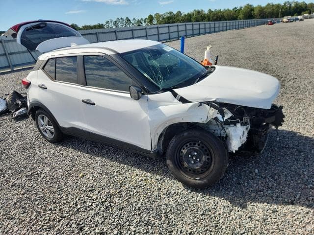 2021 NISSAN KICKS S 4