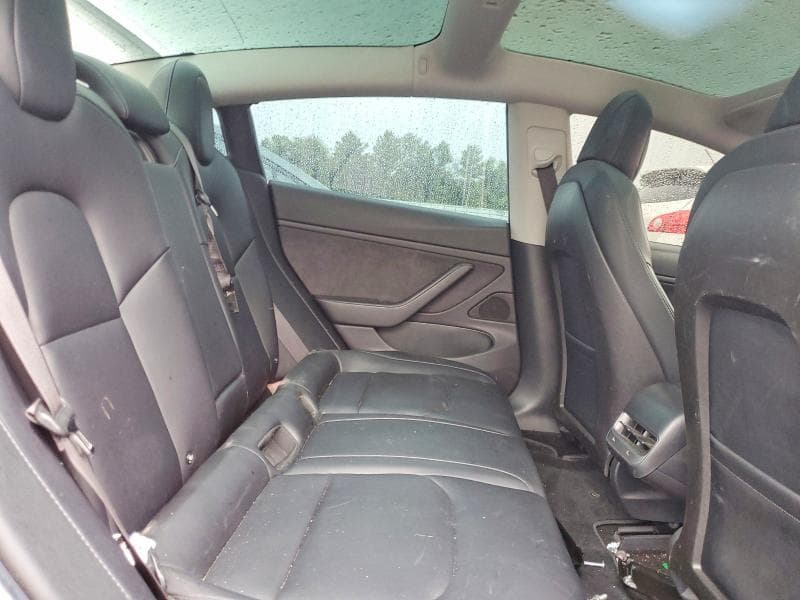 2018 TESLA MODEL 3 10