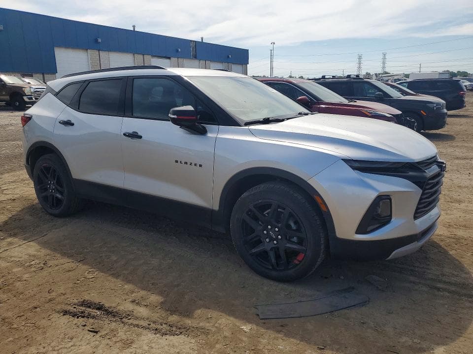 2022 CHEVROLET BLAZER 2LT 4