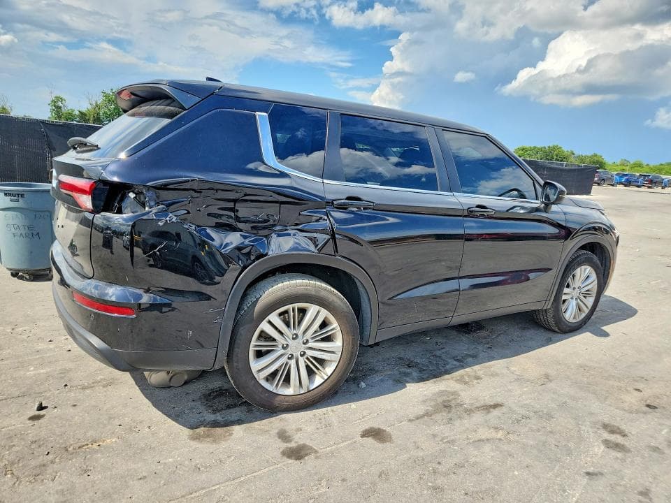 2024 MITSUBISHI OUTLANDER ES 3
