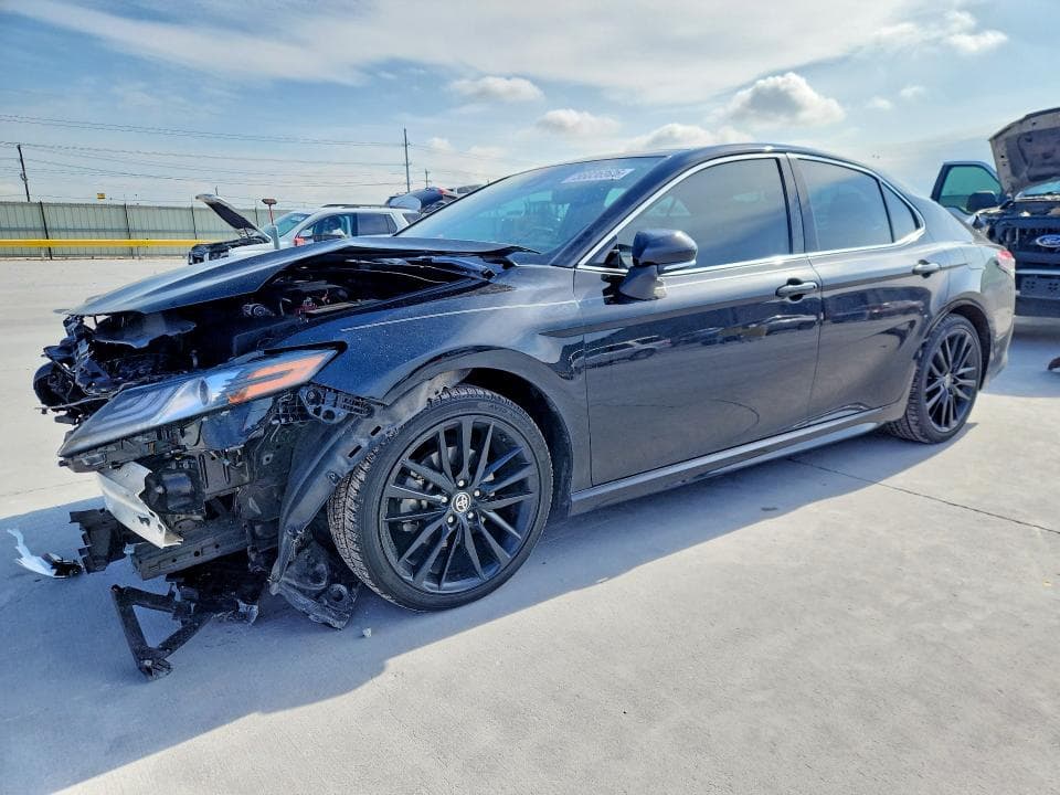 2021 TOYOTA CAMRY XSE - 1