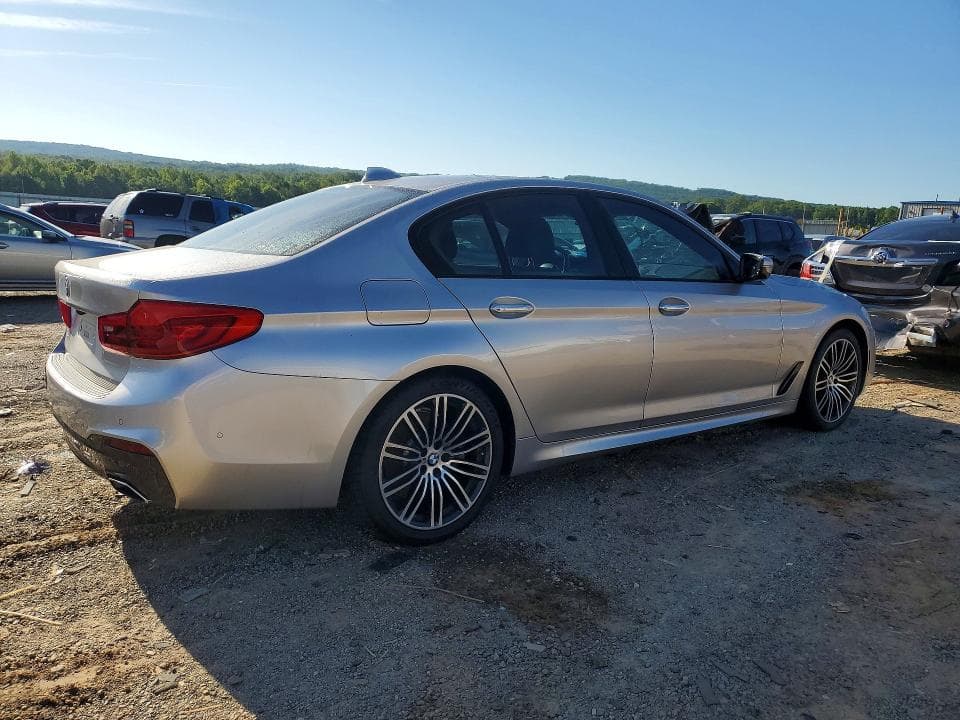 2018 BMW 530 XI 3