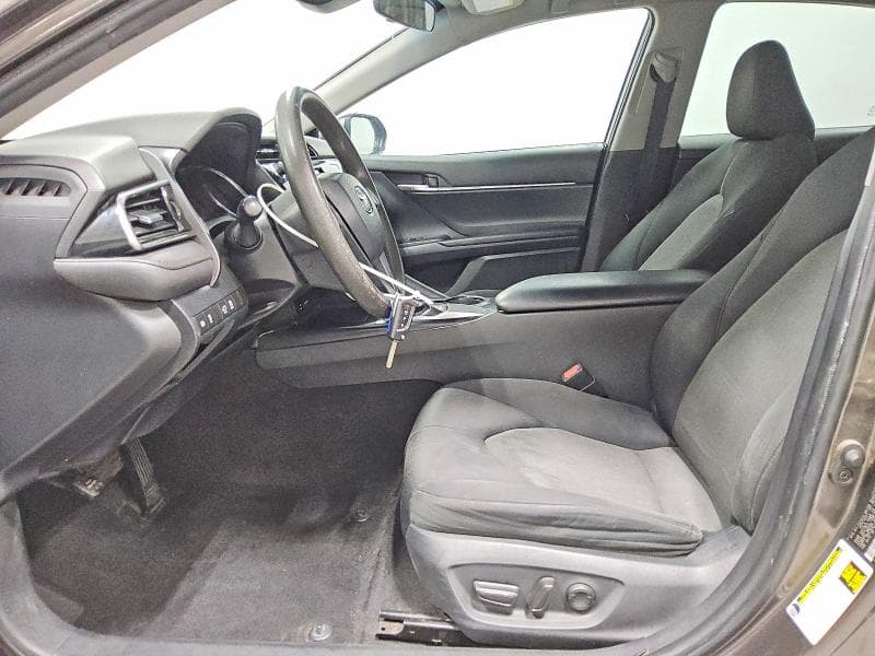 2019 TOYOTA CAMRY LE LE 7