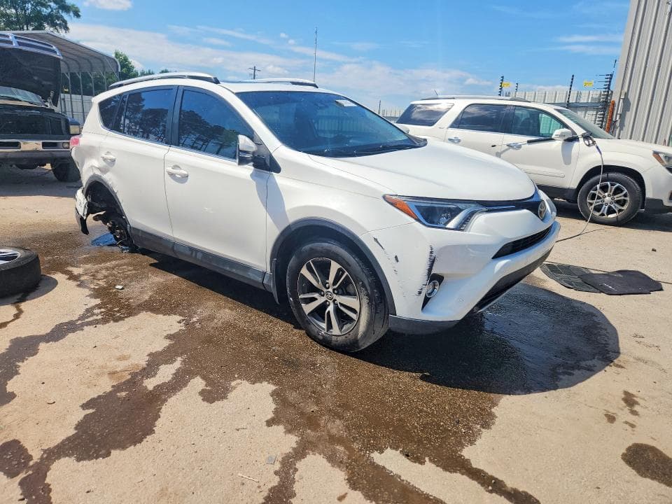 2017 TOYOTA RAV4 XLE XLE 4