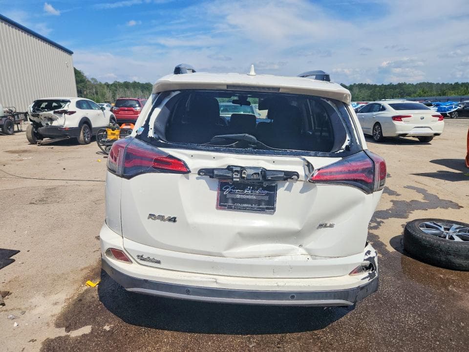 2017 TOYOTA RAV4 XLE XLE 6