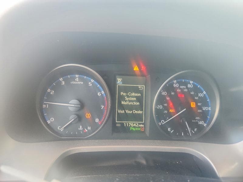 2017 TOYOTA RAV4 XLE XLE 9
