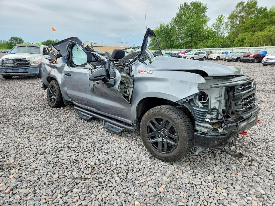 2025 CHEVROLET SILVERADO K1500 LT TRAIL BOSS 4