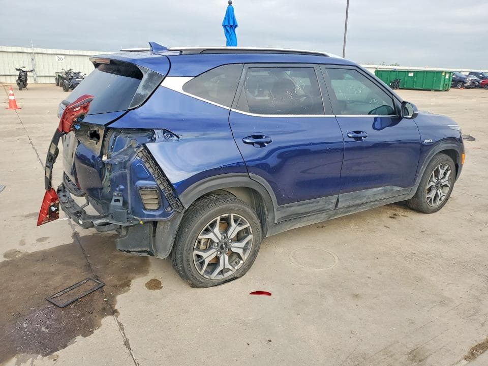 2022 KIA SELTOS EX EX 3