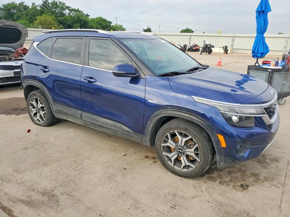 2022 KIA SELTOS EX EX 4