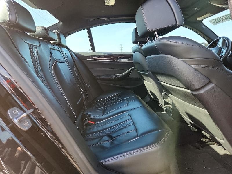 2020 BMW M550XI 10