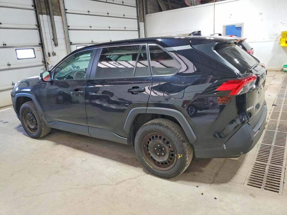 2024 TOYOTA RAV4 LE 2