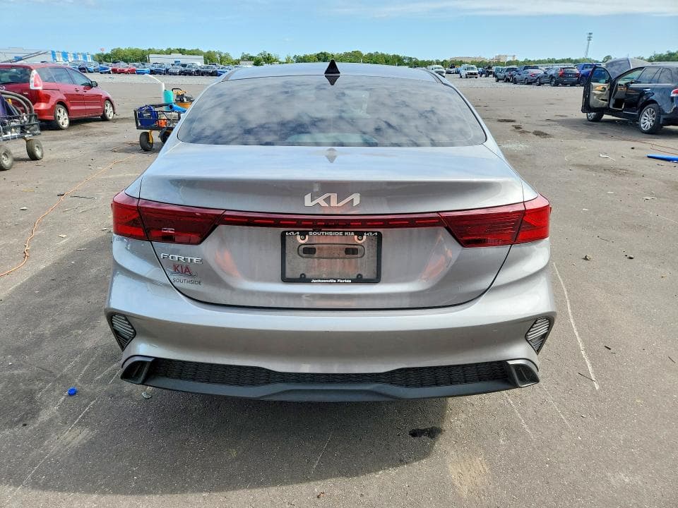 2023 KIA FORTE LXS 6