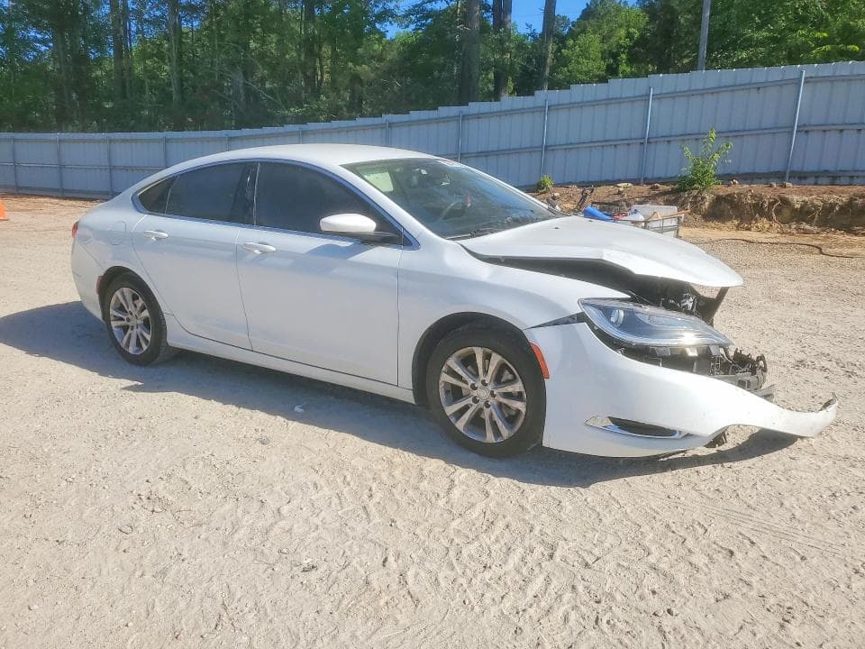 2017 CHRYSLER 200 LIMITED 4