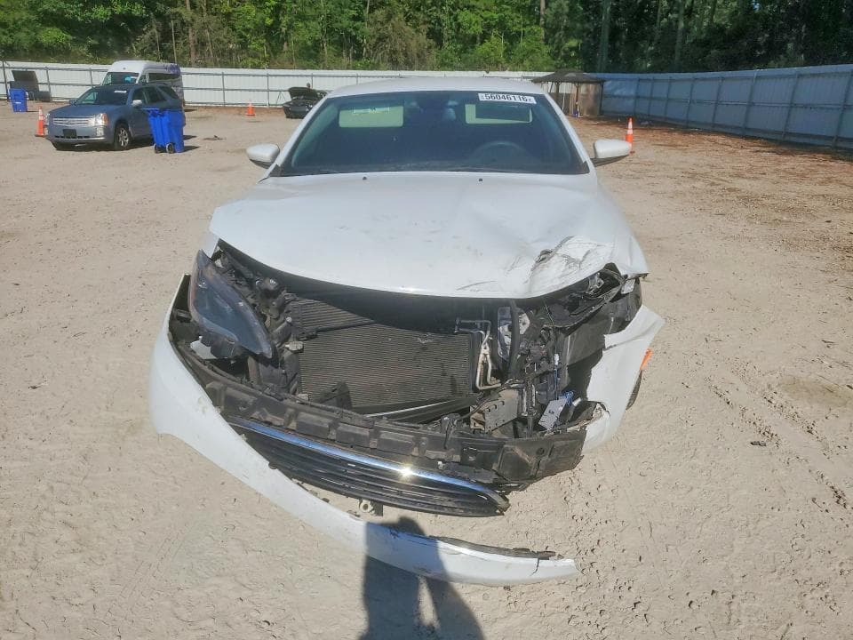 2017 CHRYSLER 200 LIMITED 5