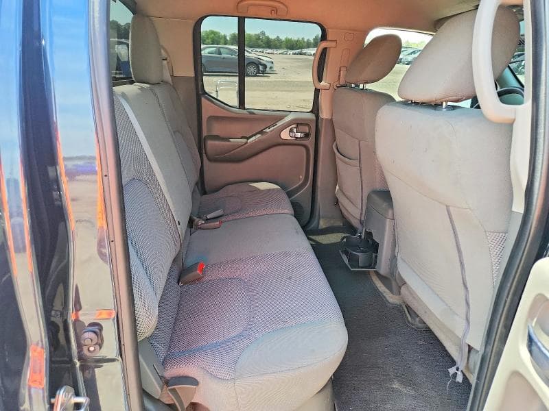 2018 NISSAN FRONTIER SV 10