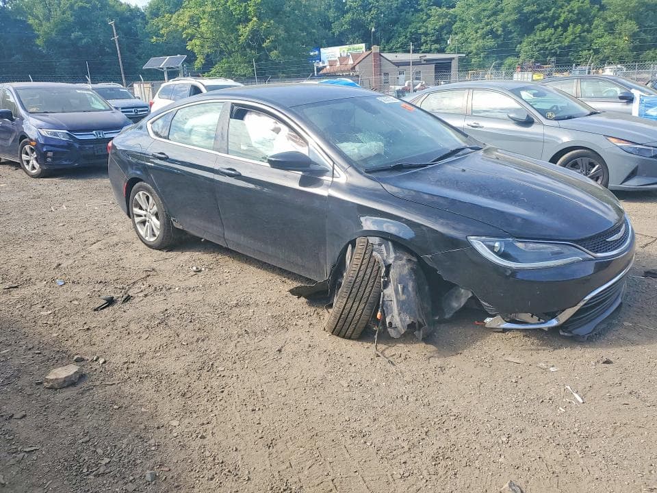 2016 CHRYSLER 200 LIMITED 4