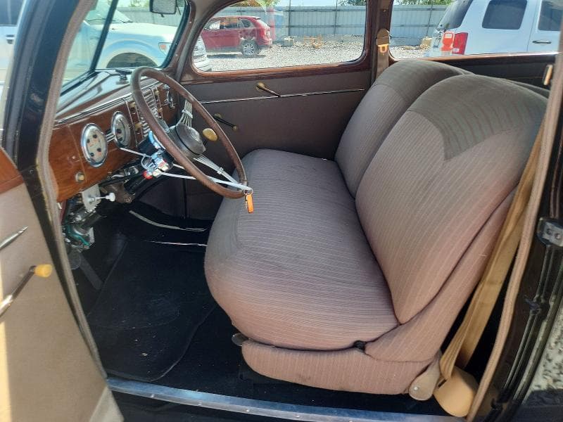 1939 FORD DELUXE 7