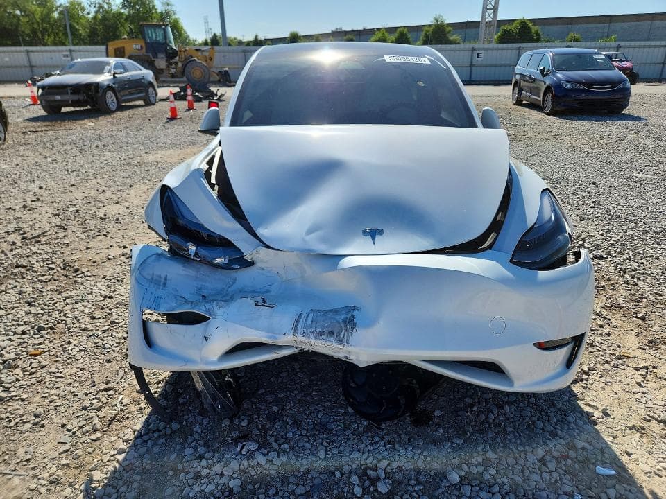 2023 TESLA MODEL Y 5