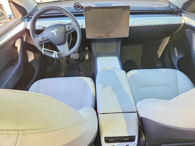 2023 TESLA MODEL Y 8