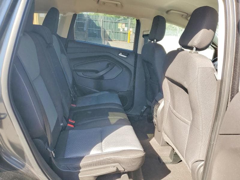 2018 FORD ESCAPE SE 11