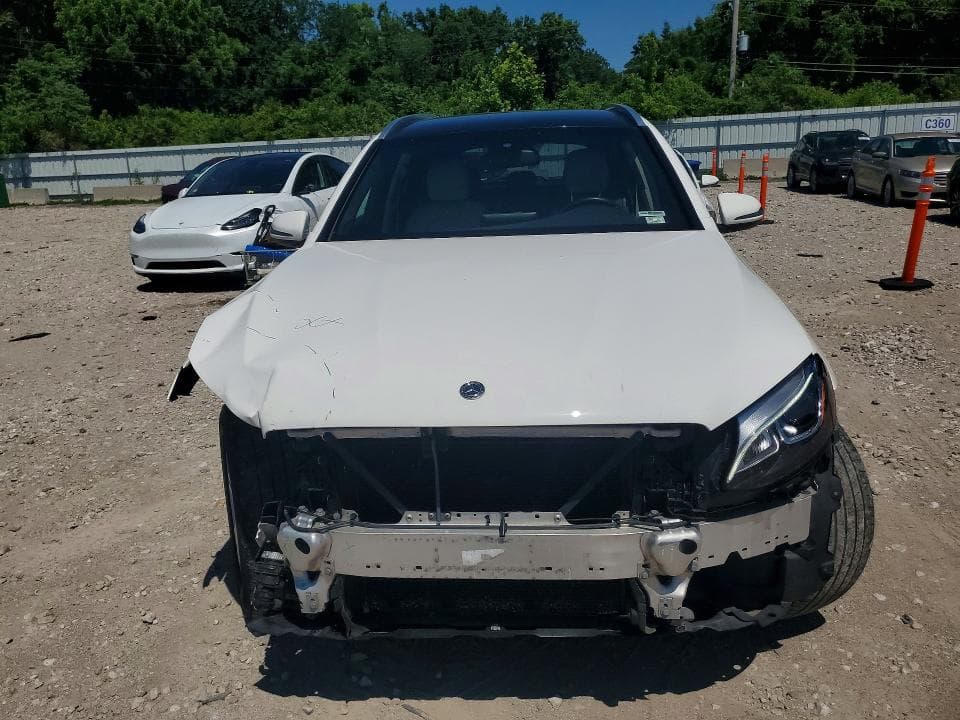 2018 MERCEDES-BENZ GLC 300 4MATIC 5